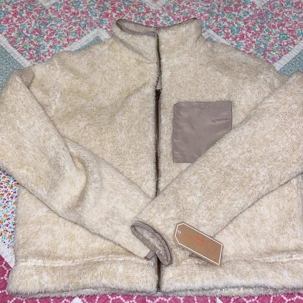 Cropped Jacket - Picture 1 of 4